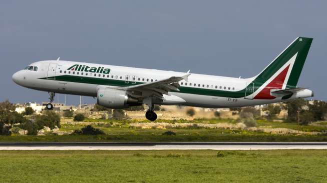 Pilot dan Pramugari Alitalia Mogok Terbang