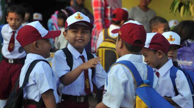 Hari Pertama Masuk Sekolah