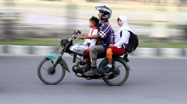 Hari Pertama Masuk Sekolah