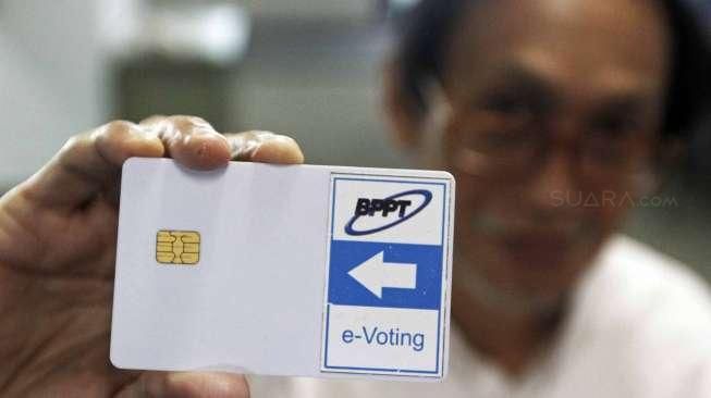 Aplikasi e-voting tersebut telah diuji coba dan dilakukan pada lebih dari 200 pemilihan kepala desa sejak 2010 lalu.