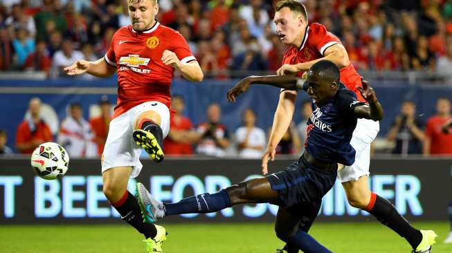 Gelandang Paris St Germain Blaise Matuidi (14) mencetak gol pembuka ke gawang MU. Reuters/Mike DiNovo-USA TODAY Sports