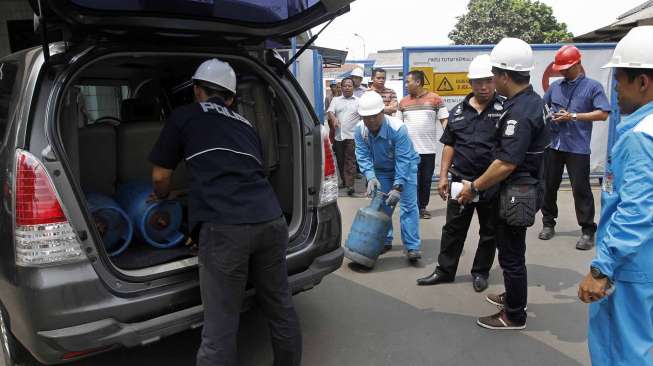 Polisi mengamankan sejumlah tabung gas elpiji