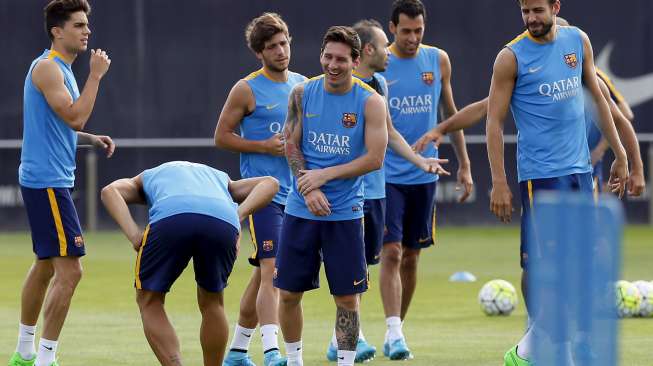 Messi-Neymar Ancam AS Roma di Camp Nou