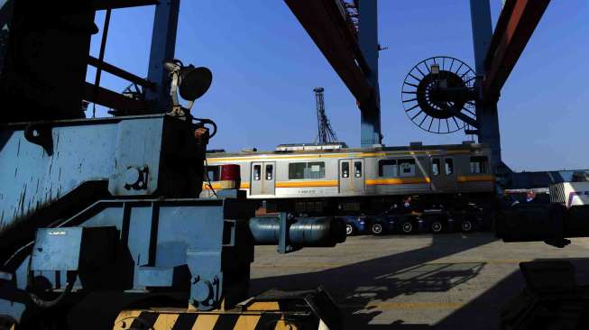 Gerbong KRL Tiba di Tanjung Priok