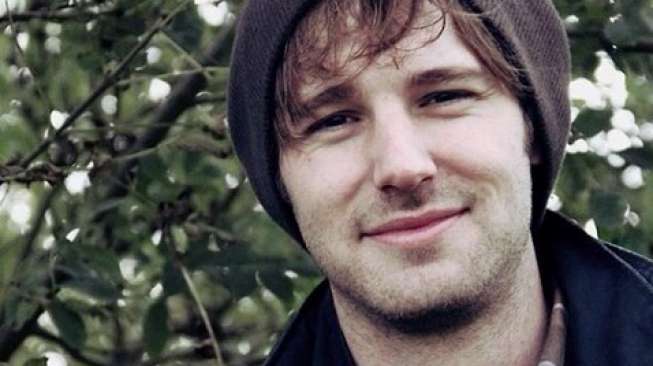 Gitaris Owl City Diadili karena Hubungan Seks di Bawah Umur