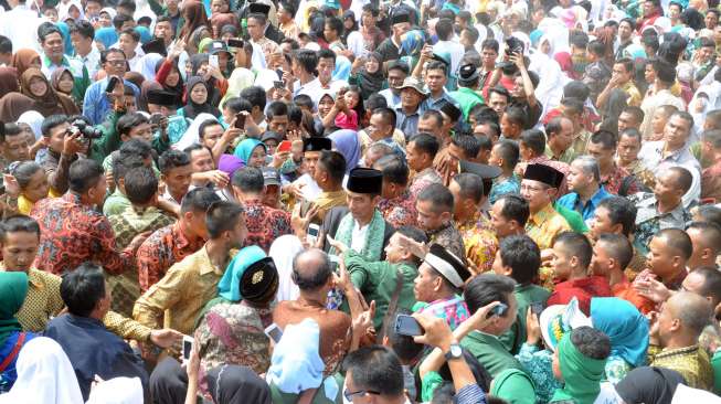 100 tahun Matlaul Anwar