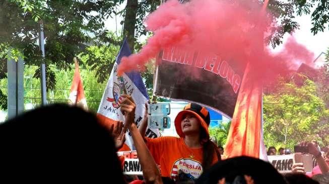 Jakmania Gerudug Kemenpora