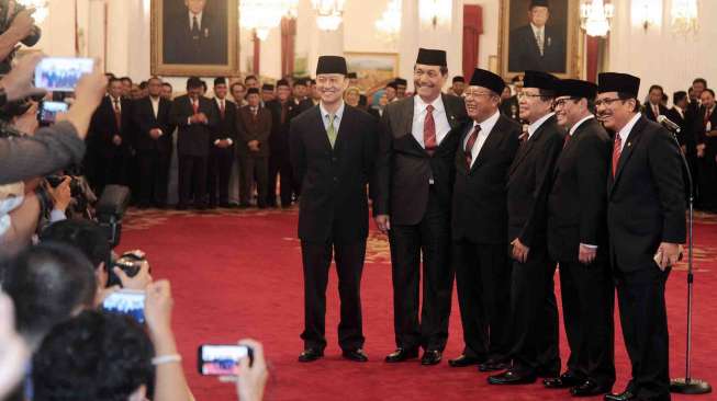 Anggota DPR: Publik Tinggal Tunggu Hasil "Reshuffle" Jokowi