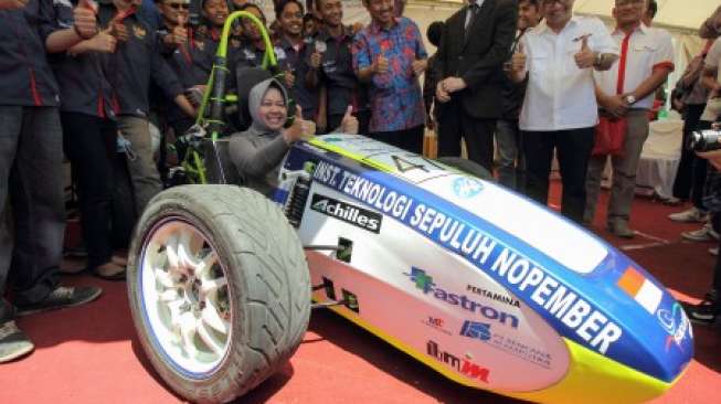 Mobil Listrik Karya Mahasiswa ITS Ini Jadi Kado Istimewa HUT RI