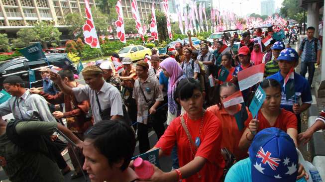 Karnaval mengajak masyarakat mendorong pembahasan dan pengesahan RUU penyandang disabilitas.