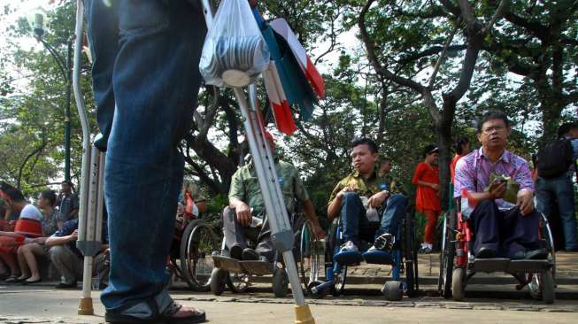 Karnaval mengajak masyarakat mendorong pembahasan dan pengesahan RUU penyandang disabilitas.