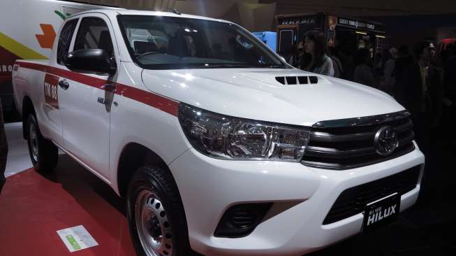 Toyota Kenalkan Hilux 1,5 Cabin di GIIAS 2015