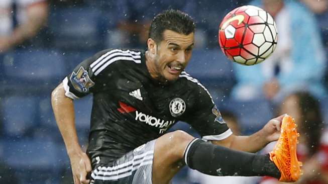 Pemain anyar Chelsea Pedro Rodriguez (23/8) [Reuters/Carl Recine]