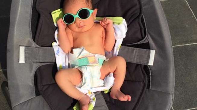 Berbagai Ekspresi Baby Rafathar yang Menggemaskan