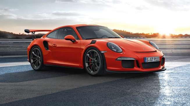 Dukung Kaum LGBT, Porsche Hadirkan Model 911 dalam Warna Pelangi