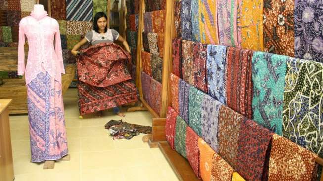 Pesona Batik Lasem yang Tak Pernah Usai