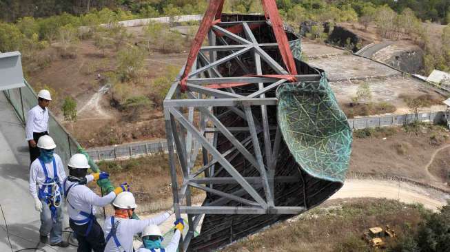 Patung GWK setinggi 276 meter di atas permukaan laut tersebut terdiri dari 754 modul.