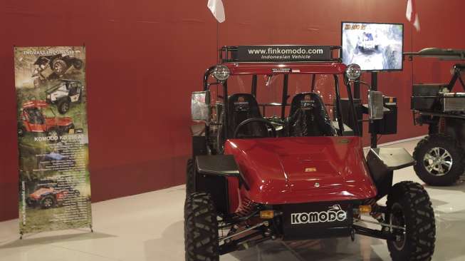 Mobil Nasional Fin Komodo Curi Perhatian di IIMS 2015