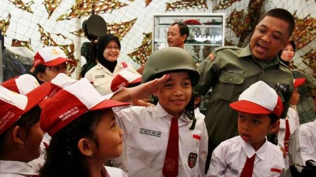 Tentara Masuk Kampus