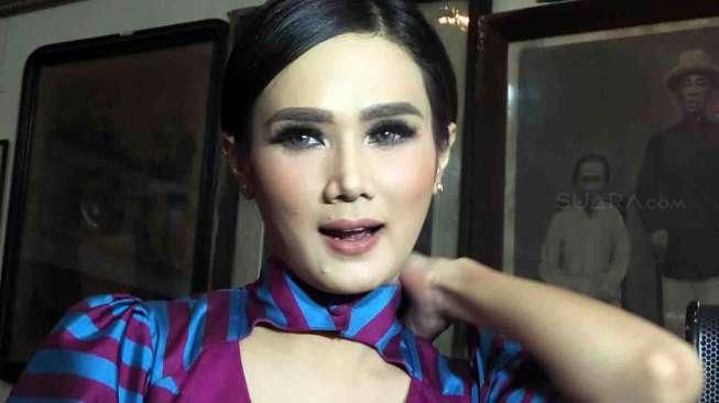 Mulan Jameela Bantah Melahirkan di Usia 14 Tahun