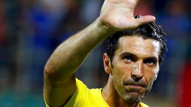 Buffon Sebut Kiper Ini Terbaik di Dunia