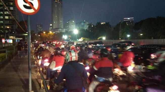 Konser Bon Jovi, Lalu Lintas Sekitar GBK Macet Total