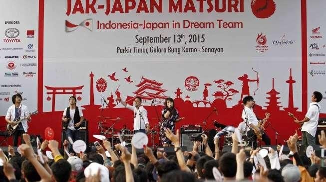 Suasana heboh dan penuh keseruan di acara Jak-Japan Matsuri 2015, yang digelar di Parkir Timur Senayan, Jakarta, Minggu (13/9/2015). [Suara.com/Kurniawan Mas'ud]