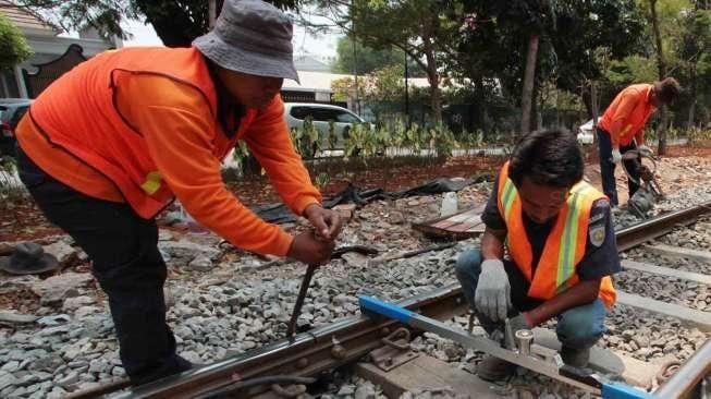 Perawatan tersebut dilakukan secara berkala guna memberikan rasa aman dan nyaman.