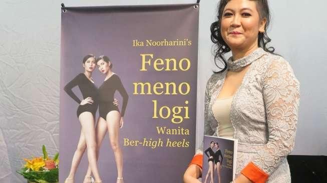 Cerita Cantik Ika Noorharini Tentang Perempuan Ber-high Heels