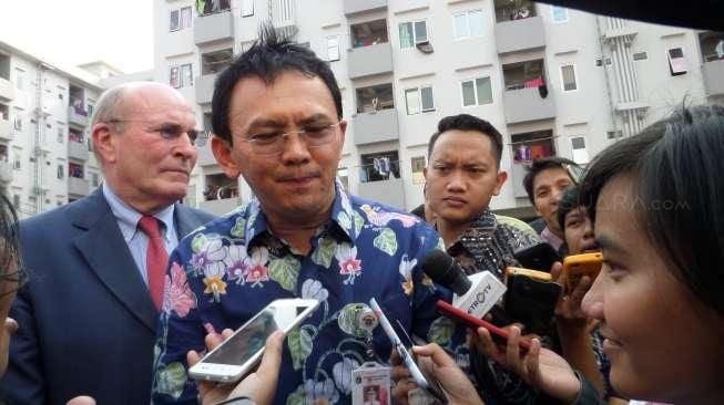 Senyum Ahok Usai Diperiksa BPK Hanya Pura-Pura