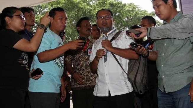 Kedatangan BW untuk menandatangani berkas pelimpahan penyidikan ke tahap penuntutan (P21).