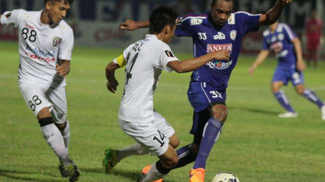 Arema Boyong 22 Pemain ke Bali