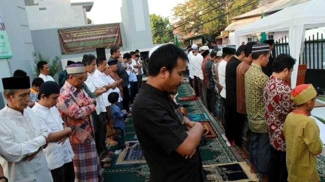 Jamaah Ini Punya Cara Berbeda Laksanakan Salat Id