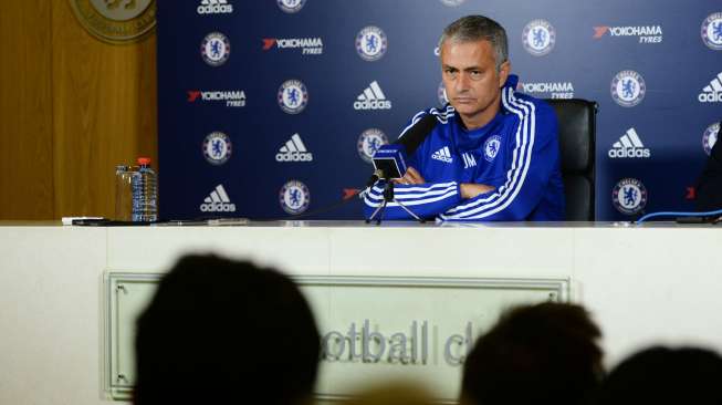 Mourinho memberi pernyataan menjelang laga melawan Newcastle United dalam lanjutan Liga Inggris. [Reuters/Tony O'Brien Livepic]