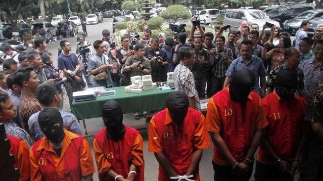 Polres Bogor Tangkap 31 WNA Penipu Online Asal Cina