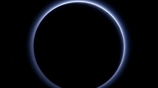 Studi: Langit Pluto Berwarna Biru, Mirip Bumi