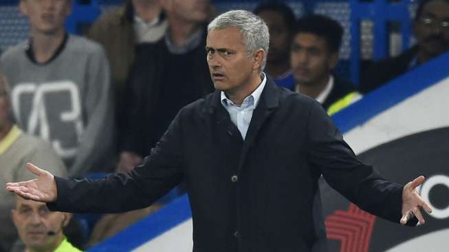 Lantaran Komentar 'Pedas', Mourinho Didenda Satu Miliar