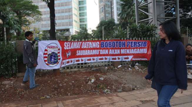 Ribuan Personel Polda Jabar Kawal 580 Bus Pengangkut Bobotoh