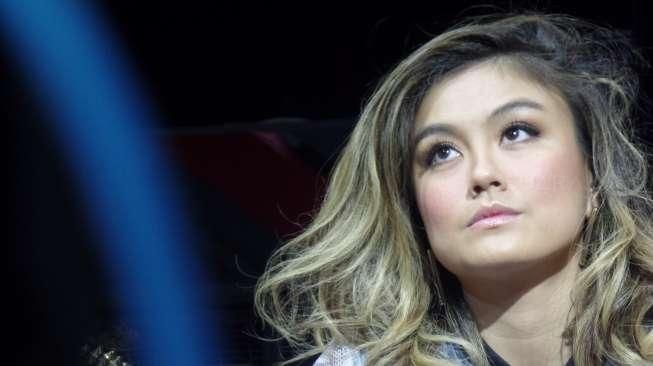 Gara-gara Virus Corona, Agnez Mo Merasa Bersalah Tunda Rilis Album