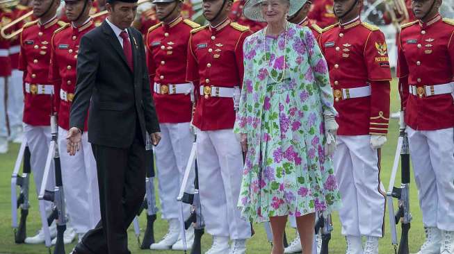 Kedua pemimpin negara tersebut melakukan pertemuan bilateral untuk meningkatkan kerjasama di berbagai bidang.