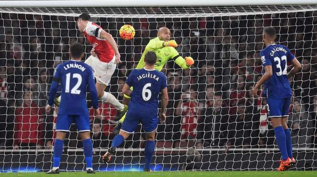 Hantam Everton, Arsenal Pimpin Klasemen Premier League