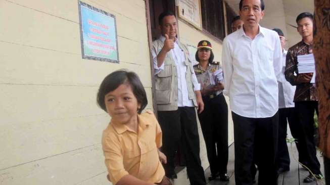 Jokowi Kunjungi Pelajar SD