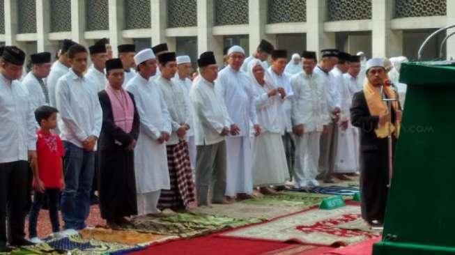 JK Gelar Salat Minta Hujan di Sumatera dan Kalimantan