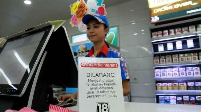 Pelarangan pembelian produk tembakau oleh anak-anak di bawah 18 tahun. 