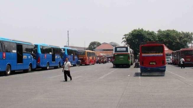 Renovasi Tiga Terminal Bus