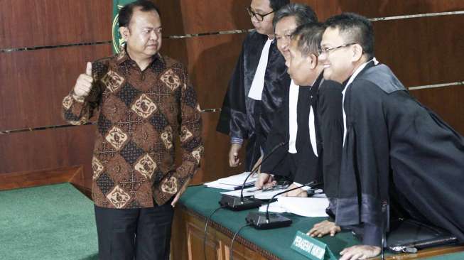 Patrice Rio Capella menghadiri sidang dugaan suap dalam penyelidikan kasus korupsi dana Bansos Sumut.