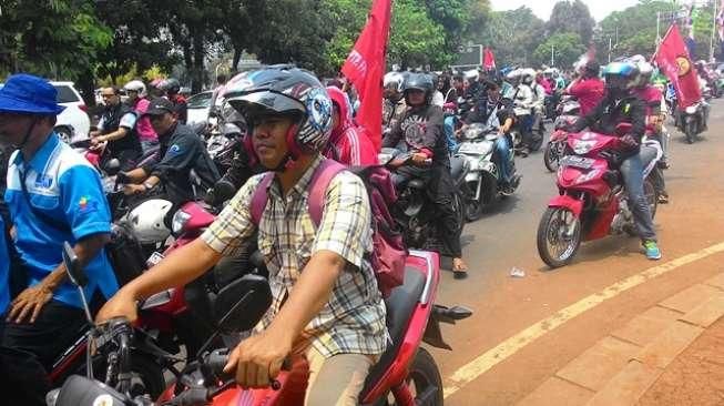 Ekonomi Melambat Membuat Gaji Buruh Sulit Naik