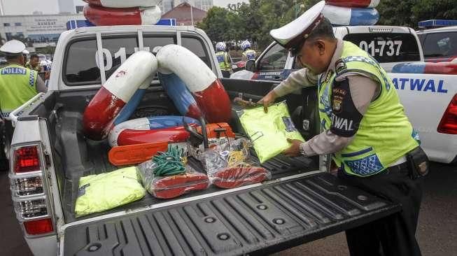 Sebanyak 200 personil Polantas beserta kesiapan infrastruktur pendukung disiagakan untuk menghadapi musibah banjir.