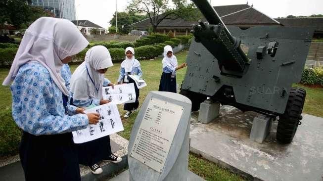 Museum Satria Mandala banyak dikunjungi para pelajar untuk mempelajari perjuangan para pahlawan.