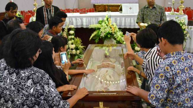 Uskup Agung Semarang Wafat